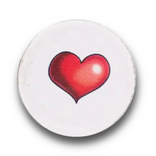 Jeton points de vie avec un coeur, utilisé pour compter les points de vie de chaque joueur dans une partie de Qui dit vrai ?